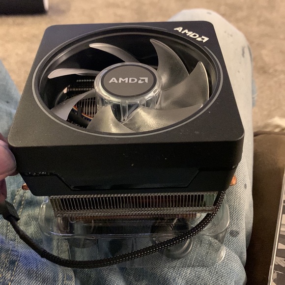 Ryzen AMD 3rd gen processor brand new never used still in plastic - Picture 2 of 3